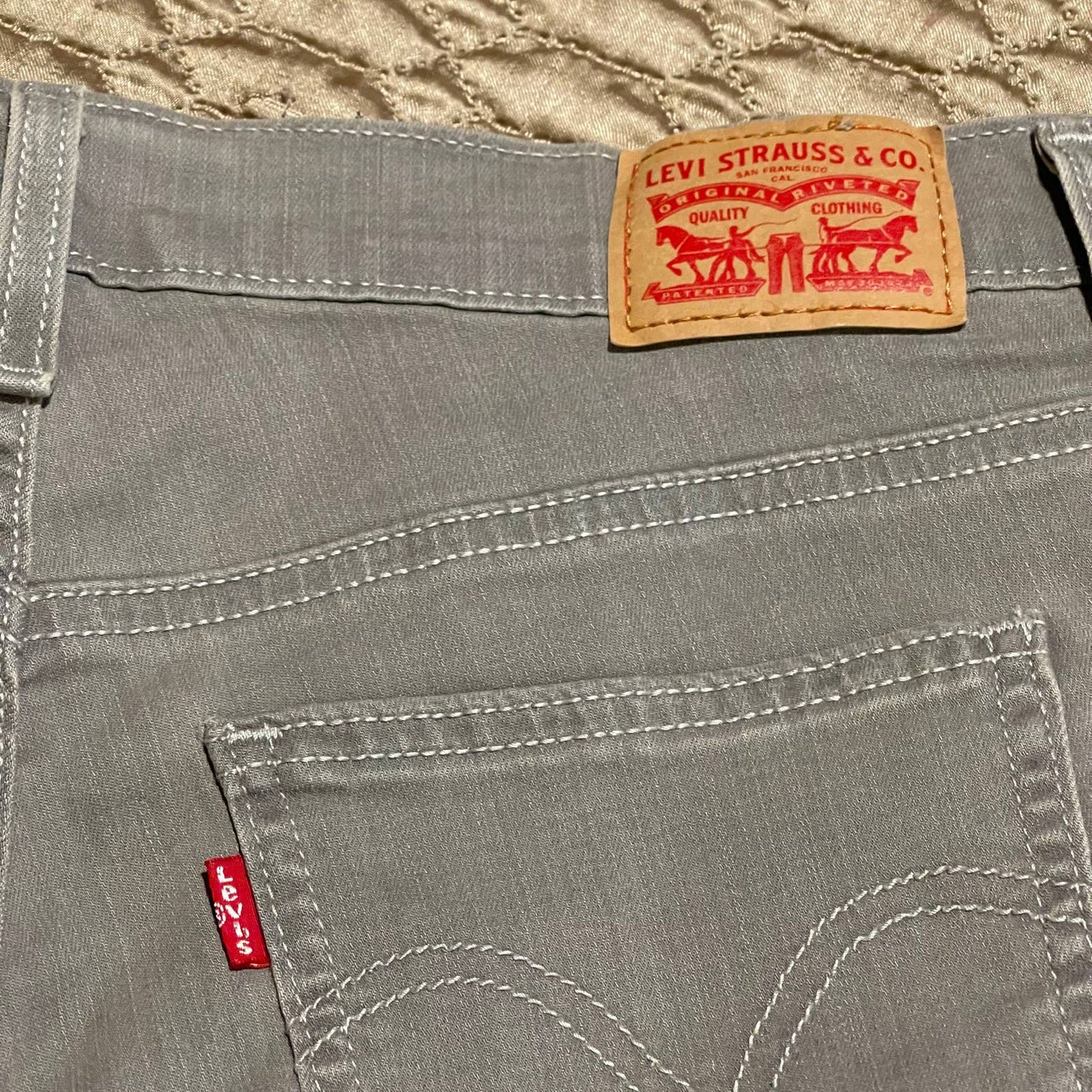 Levi's, Grey Denim Mid-length shorts, women's 30