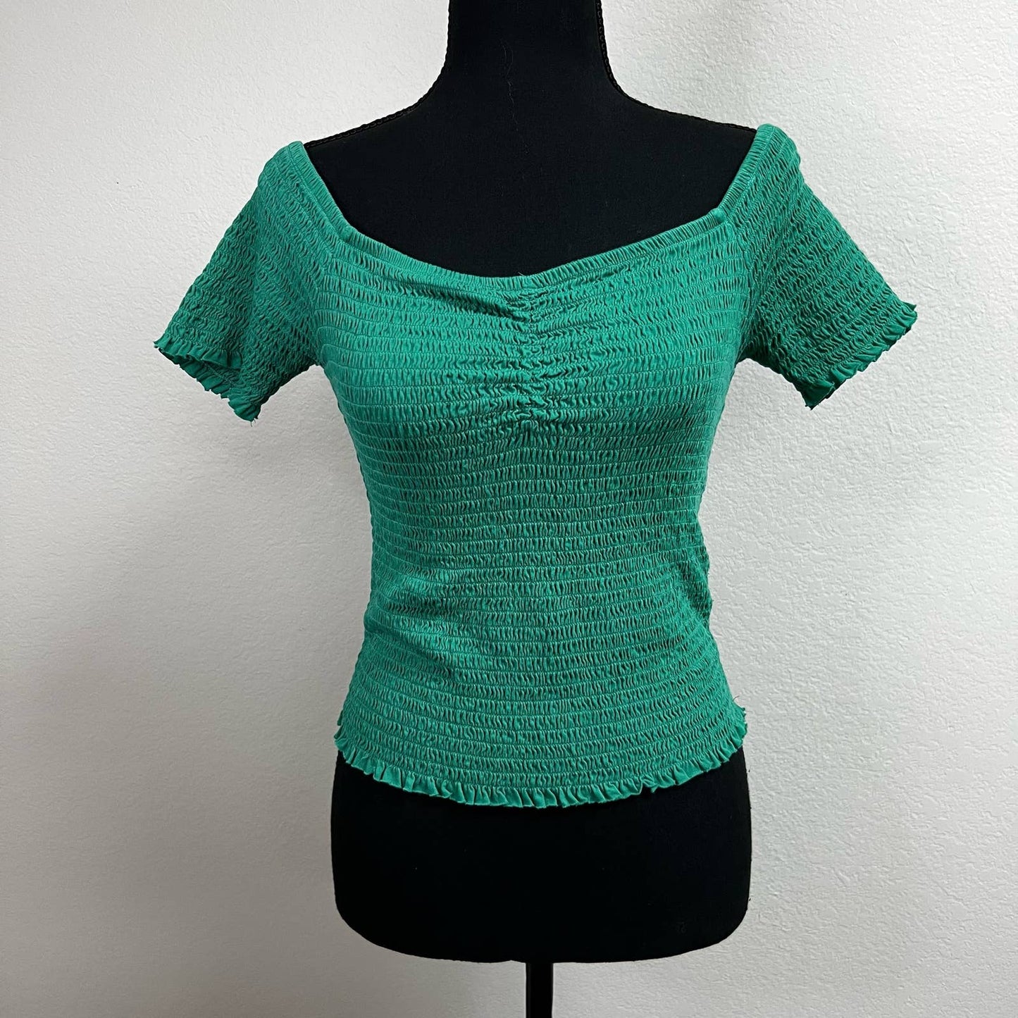 Abound, green stretchy fitted off shoulder top, Small